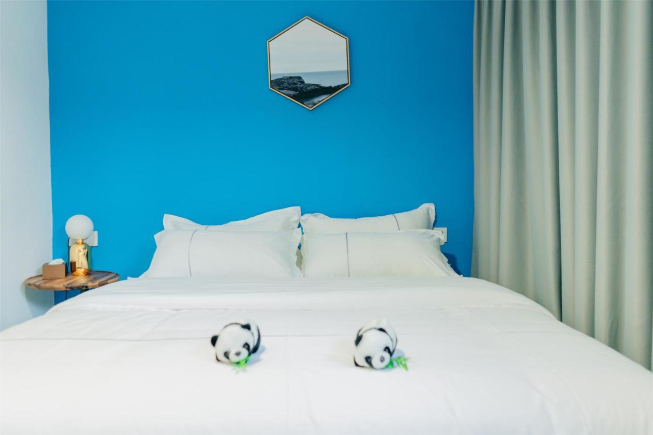 Mr Panda Youth Hostel Chengdu Exterior photo